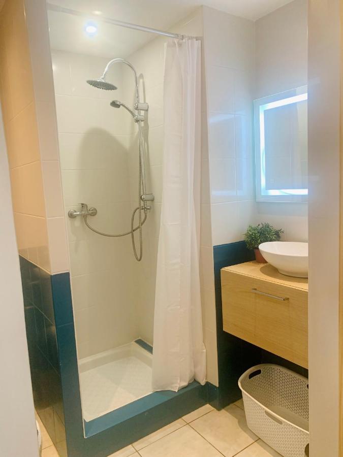 Вилла Thuir, Charmante Maison T2 Climatisee Экстерьер фото